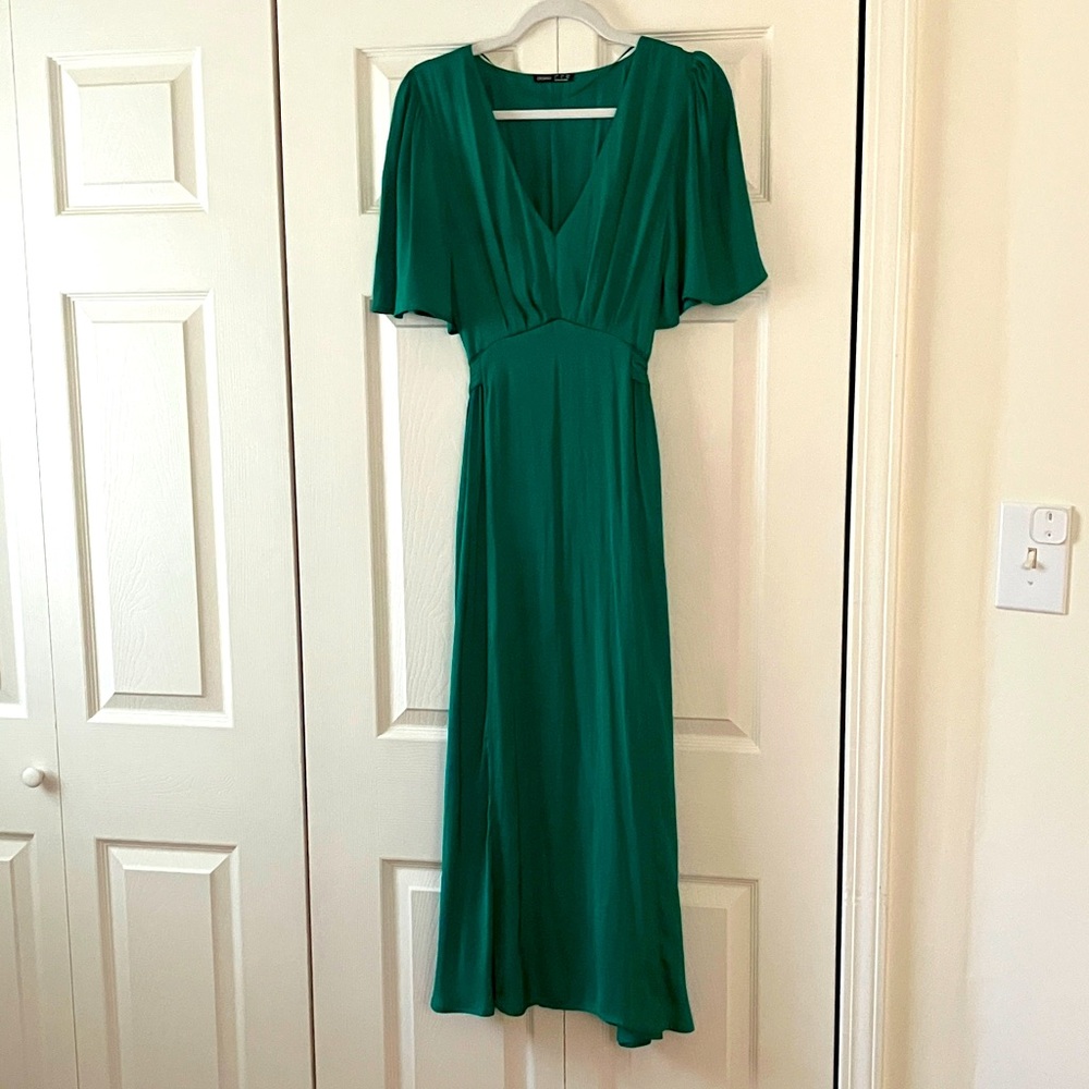 Satin Finish Emerald Midi Dress